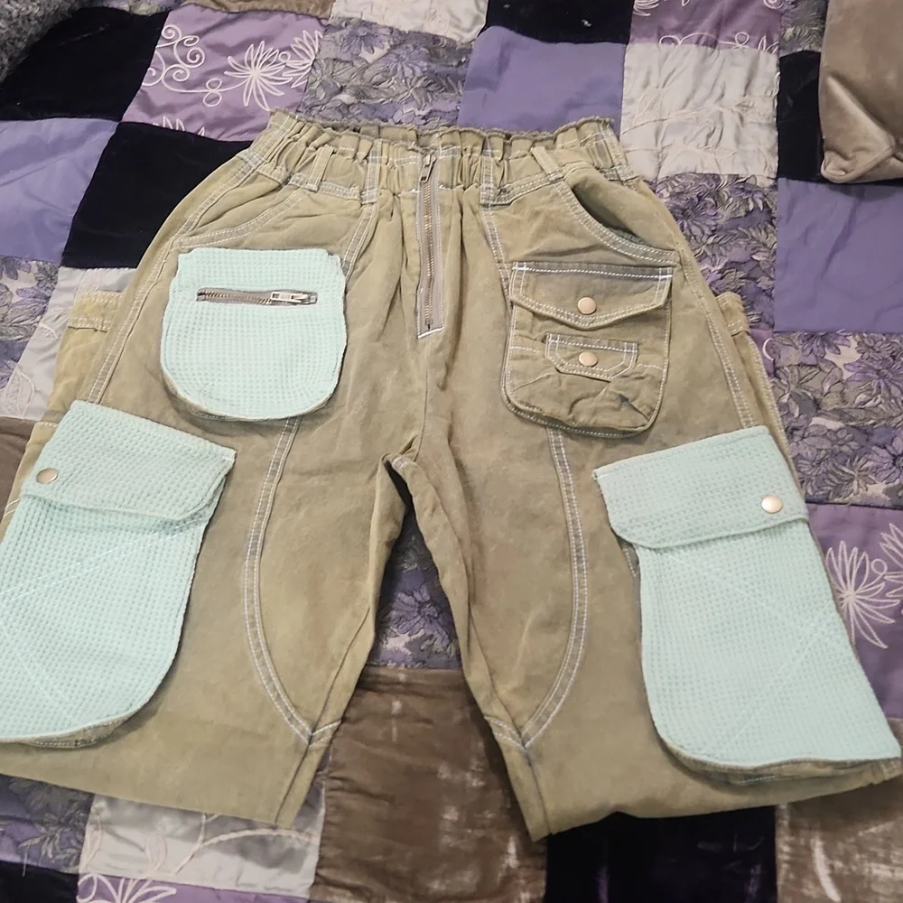 POL Twill and Thermal Cargo Pants with Mixed Fabric Pockets pants - Picture 6 of 12